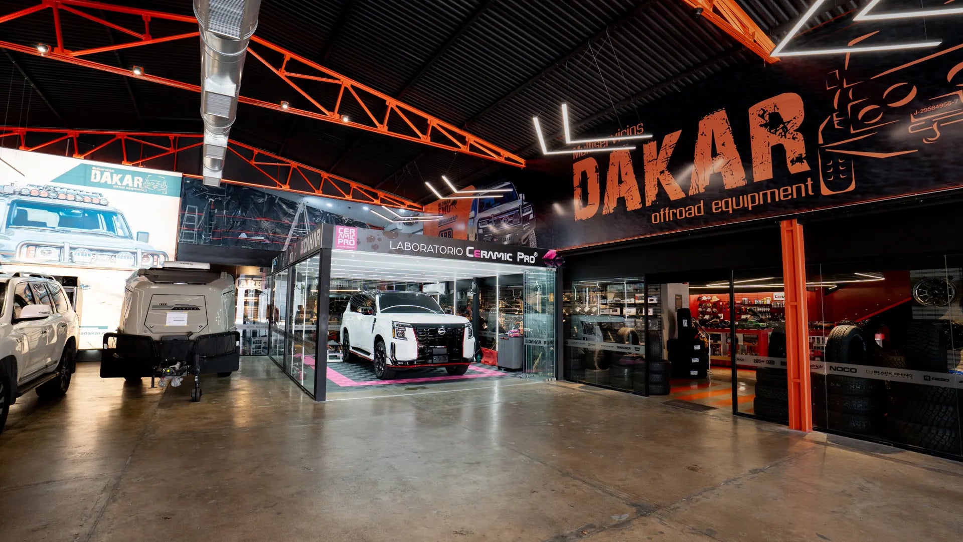 Multiservicios Dakar showroom